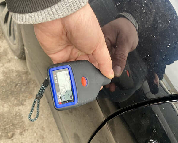 Черный БМВ 6 Серия, объемом двигателя 4.8 л и пробегом 240 тыс. км за 15000 $, фото 31 на Automoto.ua