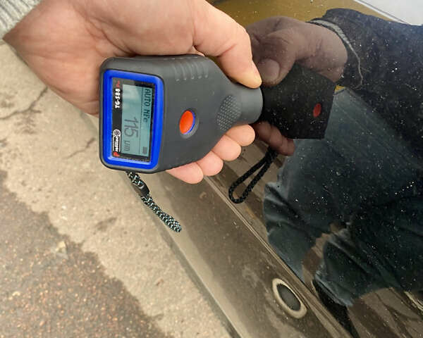 Черный БМВ 6 Серия, объемом двигателя 4.8 л и пробегом 240 тыс. км за 15000 $, фото 33 на Automoto.ua