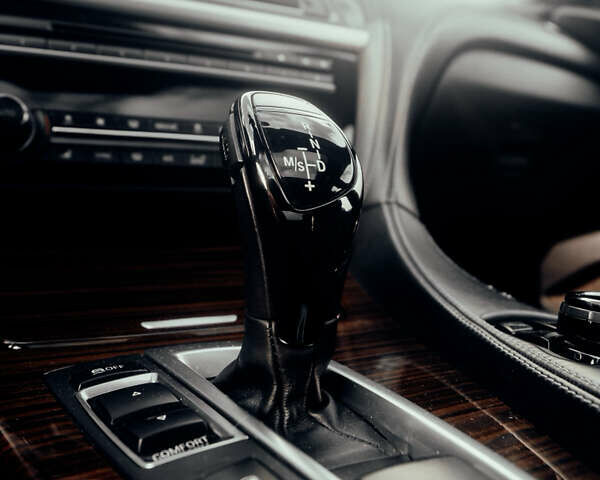 Черный БМВ 6 Серия, объемом двигателя 2.98 л и пробегом 150 тыс. км за 26500 $, фото 14 на Automoto.ua