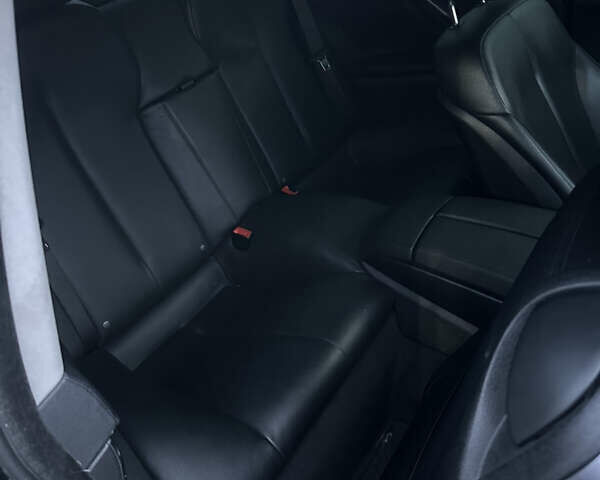 Черный БМВ 6 Серия, объемом двигателя 2.98 л и пробегом 170 тыс. км за 25000 $, фото 14 на Automoto.ua