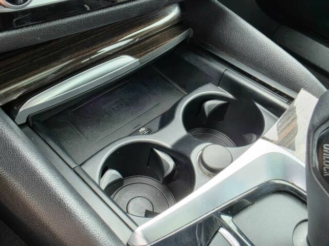 Черный БМВ 6 Серия, объемом двигателя 3 л и пробегом 37 тыс. км за 10200 $, фото 14 на Automoto.ua