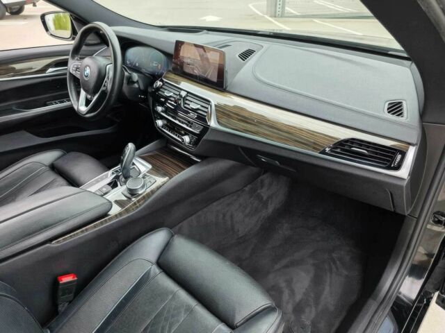 Черный БМВ 6 Серия, объемом двигателя 3 л и пробегом 37 тыс. км за 10200 $, фото 9 на Automoto.ua