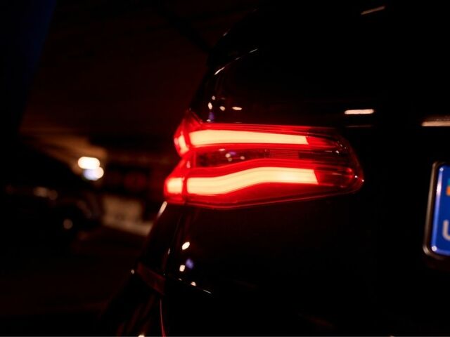 Красный БМВ 6 Серия, объемом двигателя 3 л и пробегом 142 тыс. км за 37500 $, фото 22 на Automoto.ua