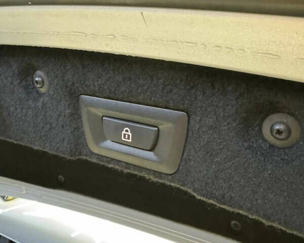 Серый БМВ 6 Серия, объемом двигателя 2.98 л и пробегом 170 тыс. км за 24999 $, фото 69 на Automoto.ua