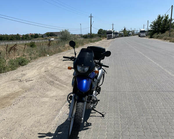 Серый БМВ 650, объемом двигателя 0.65 л и пробегом 54 тыс. км за 3800 $, фото 5 на Automoto.ua