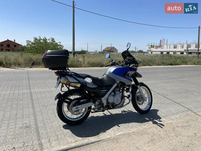 Серый БМВ 650, объемом двигателя 0.65 л и пробегом 54 тыс. км за 3800 $, фото 2 на Automoto.ua