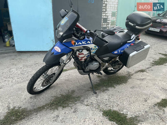 Синий БМВ 650, объемом двигателя 0.65 л и пробегом 29 тыс. км за 4500 $, фото 7 на Automoto.ua