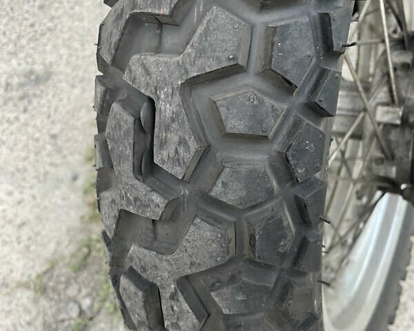 Синий БМВ 650, объемом двигателя 0.65 л и пробегом 29 тыс. км за 4500 $, фото 5 на Automoto.ua