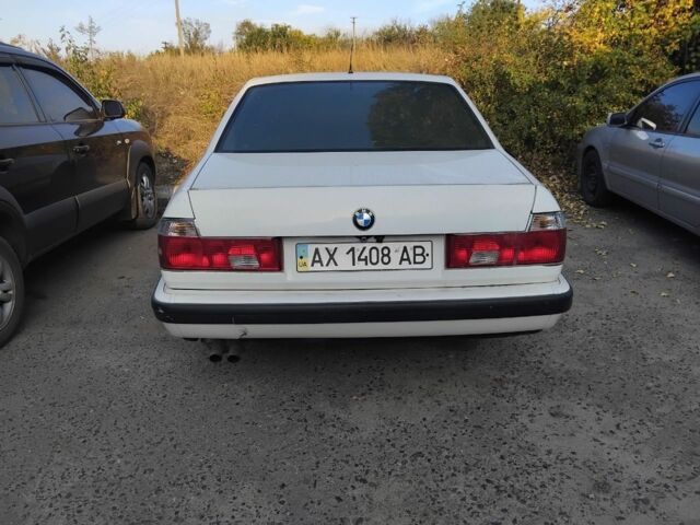 Белый БМВ 7 Серия, объемом двигателя 3 л и пробегом 527 тыс. км за 1653 $, фото 3 на Automoto.ua