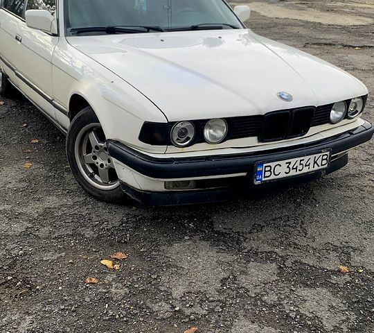 Белый БМВ 7 Серия, объемом двигателя 3 л и пробегом 0 тыс. км за 2100 $, фото 2 на Automoto.ua