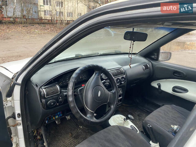 Белый БМВ 7 Серия, объемом двигателя 2.99 л и пробегом 425 тыс. км за 3600 $, фото 11 на Automoto.ua