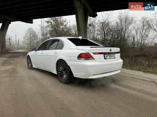 Белый БМВ 7 Серия, объемом двигателя 4.4 л и пробегом 317 тыс. км за 4499 $, фото 13 на Automoto.ua