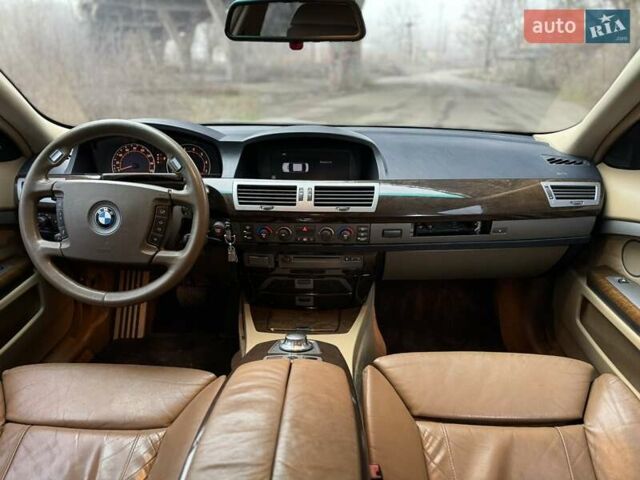Белый БМВ 7 Серия, объемом двигателя 4.4 л и пробегом 317 тыс. км за 4499 $, фото 8 на Automoto.ua