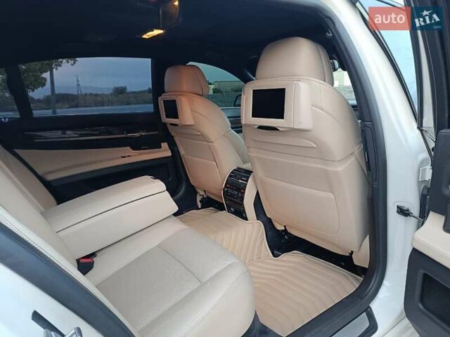 Белый БМВ 7 Серия, объемом двигателя 4.39 л и пробегом 268 тыс. км за 9500 $, фото 33 на Automoto.ua