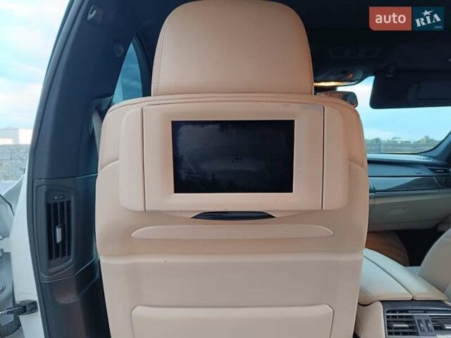 Белый БМВ 7 Серия, объемом двигателя 4.39 л и пробегом 268 тыс. км за 9500 $, фото 23 на Automoto.ua