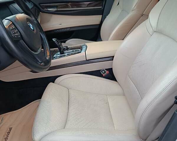 Белый БМВ 7 Серия, объемом двигателя 4.39 л и пробегом 268 тыс. км за 9500 $, фото 58 на Automoto.ua