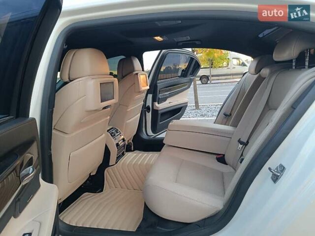 Белый БМВ 7 Серия, объемом двигателя 4.39 л и пробегом 268 тыс. км за 9500 $, фото 27 на Automoto.ua