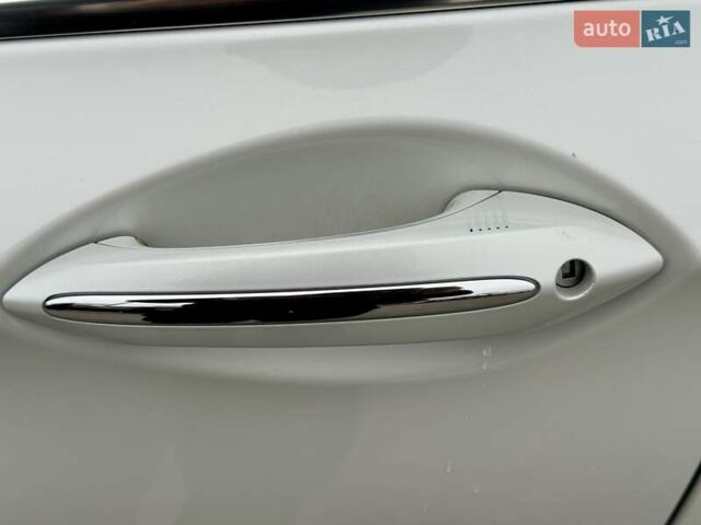 Білий БМВ 7 Серія, об'ємом двигуна 3 л та пробігом 133 тис. км за 12500 $, фото 23 на Automoto.ua