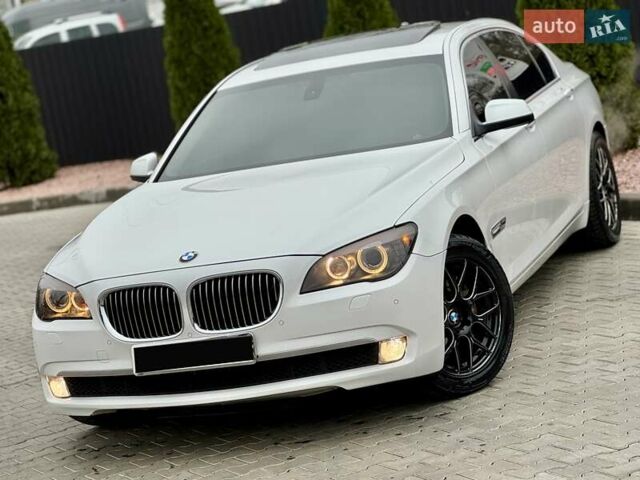 Білий БМВ 7 Серія, об'ємом двигуна 3 л та пробігом 133 тис. км за 12500 $, фото 6 на Automoto.ua
