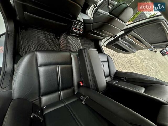 Білий БМВ 7 Серія, об'ємом двигуна 3 л та пробігом 133 тис. км за 12500 $, фото 34 на Automoto.ua