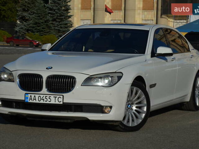 Білий БМВ 7 Серія, об'ємом двигуна 4.4 л та пробігом 171 тис. км за 15100 $, фото 2 на Automoto.ua