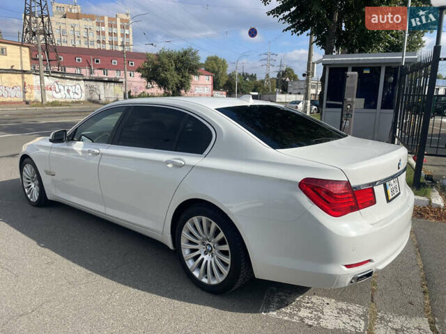Белый БМВ 7 Серия, объемом двигателя 4.39 л и пробегом 231 тыс. км за 17700 $, фото 3 на Automoto.ua