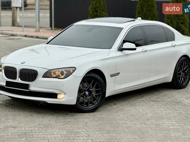 Білий БМВ 7 Серія, об'ємом двигуна 3 л та пробігом 133 тис. км за 12500 $, фото 9 на Automoto.ua