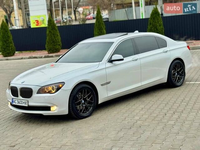 Білий БМВ 7 Серія, об'ємом двигуна 3 л та пробігом 133 тис. км за 12500 $, фото 14 на Automoto.ua