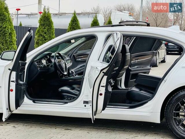 Білий БМВ 7 Серія, об'ємом двигуна 3 л та пробігом 133 тис. км за 12500 $, фото 25 на Automoto.ua