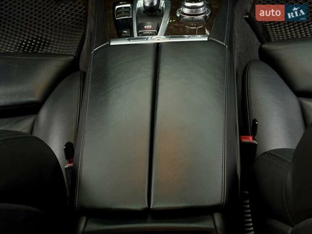 Білий БМВ 7 Серія, об'ємом двигуна 3 л та пробігом 133 тис. км за 12500 $, фото 46 на Automoto.ua