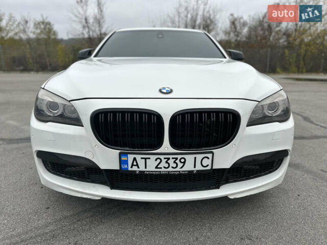 Белый БМВ 7 Серия, объемом двигателя 3 л и пробегом 291 тыс. км за 17500 $, фото 8 на Automoto.ua