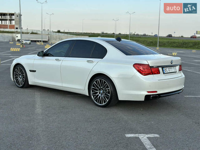 Белый БМВ 7 Серия, объемом двигателя 3 л и пробегом 247 тыс. км за 18000 $, фото 9 на Automoto.ua