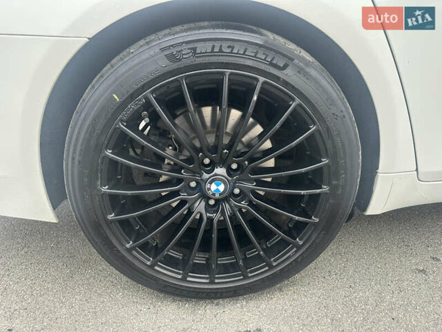 Белый БМВ 7 Серия, объемом двигателя 3 л и пробегом 291 тыс. км за 17500 $, фото 10 на Automoto.ua