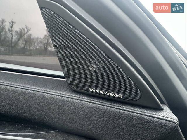 Белый БМВ 7 Серия, объемом двигателя 3 л и пробегом 291 тыс. км за 17500 $, фото 15 на Automoto.ua