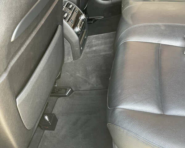 Білий БМВ 7 Серія, об'ємом двигуна 3 л та пробігом 202 тис. км за 19500 $, фото 33 на Automoto.ua