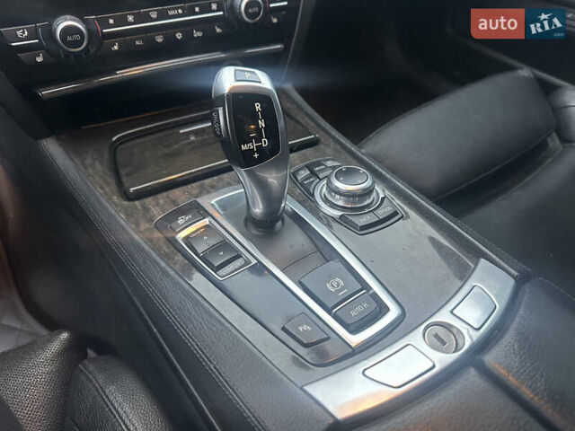 Белый БМВ 7 Серия, объемом двигателя 3 л и пробегом 291 тыс. км за 17500 $, фото 18 на Automoto.ua