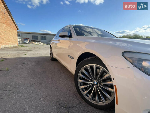 Білий БМВ 7 Серія, об'ємом двигуна 3 л та пробігом 202 тис. км за 19500 $, фото 14 на Automoto.ua
