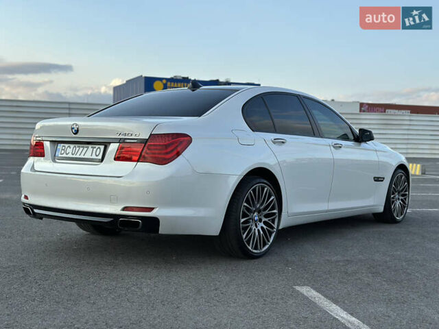 Белый БМВ 7 Серия, объемом двигателя 3 л и пробегом 247 тыс. км за 18000 $, фото 7 на Automoto.ua