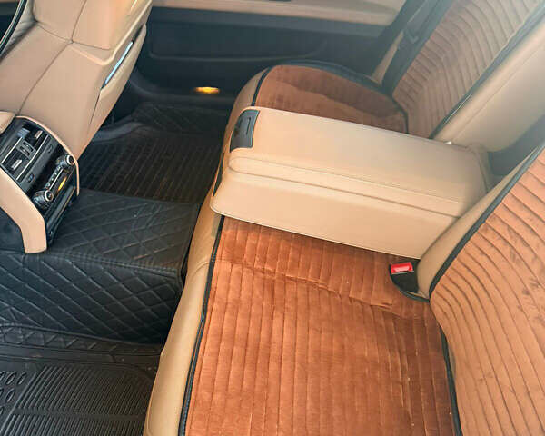 Белый БМВ 7 Серия, объемом двигателя 3 л и пробегом 115 тыс. км за 19900 $, фото 10 на Automoto.ua