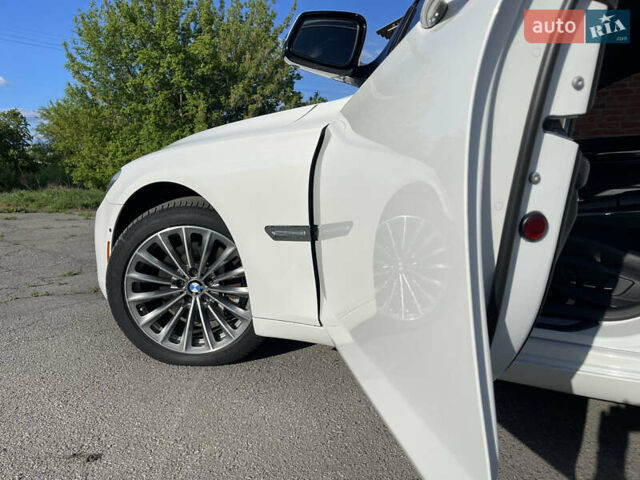 Білий БМВ 7 Серія, об'ємом двигуна 3 л та пробігом 202 тис. км за 19500 $, фото 35 на Automoto.ua