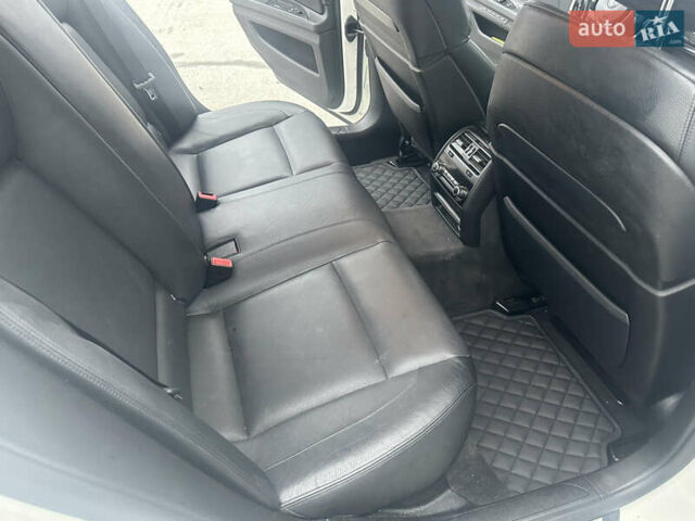 Белый БМВ 7 Серия, объемом двигателя 3 л и пробегом 291 тыс. км за 17500 $, фото 23 на Automoto.ua