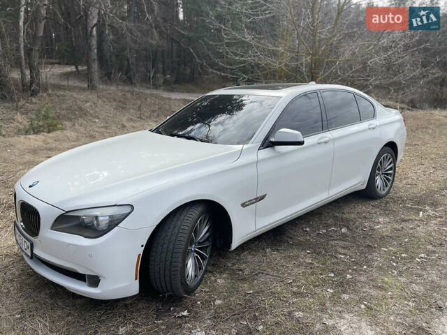 Білий БМВ 7 Серія, об'ємом двигуна 3 л та пробігом 202 тис. км за 19500 $, фото 51 на Automoto.ua