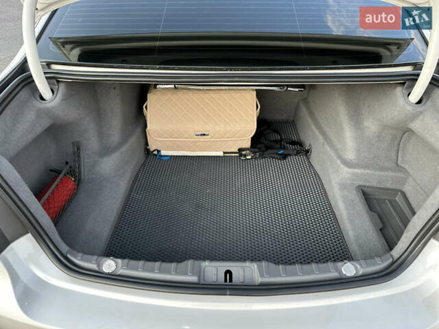 Белый БМВ 7 Серия, объемом двигателя 3 л и пробегом 247 тыс. км за 18000 $, фото 33 на Automoto.ua