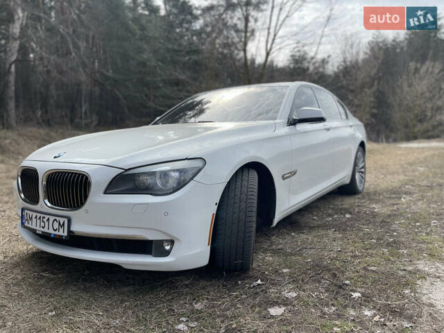 Білий БМВ 7 Серія, об'ємом двигуна 3 л та пробігом 202 тис. км за 19500 $, фото 52 на Automoto.ua