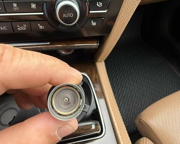 Білий БМВ 7 Серія, об'ємом двигуна 2.99 л та пробігом 195 тис. км за 22500 $, фото 34 на Automoto.ua