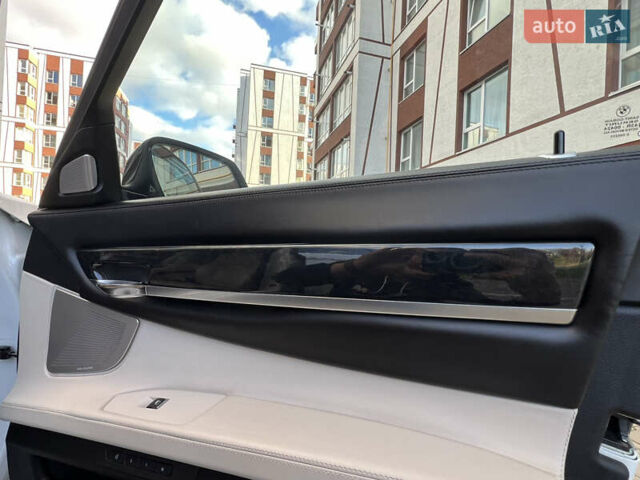 Белый БМВ 7 Серия, объемом двигателя 3 л и пробегом 230 тыс. км за 21400 $, фото 79 на Automoto.ua
