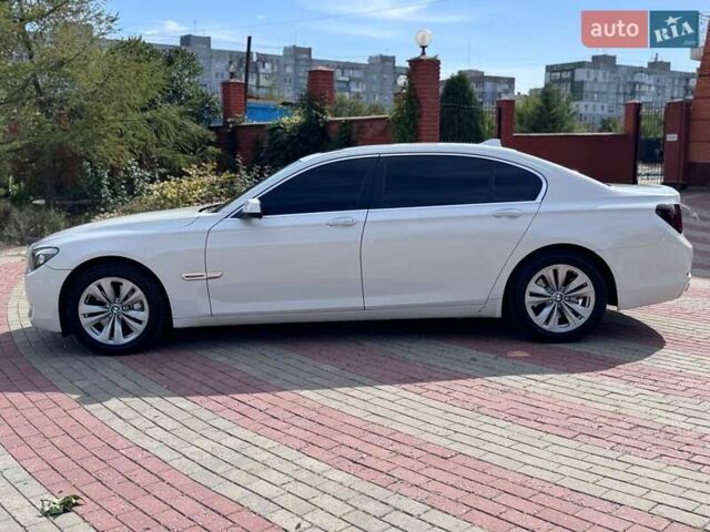 Белый БМВ 7 Серия, объемом двигателя 2.98 л и пробегом 272 тыс. км за 10999 $, фото 5 на Automoto.ua