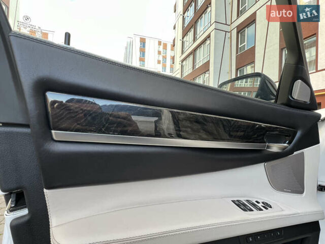 Белый БМВ 7 Серия, объемом двигателя 3 л и пробегом 230 тыс. км за 21400 $, фото 55 на Automoto.ua