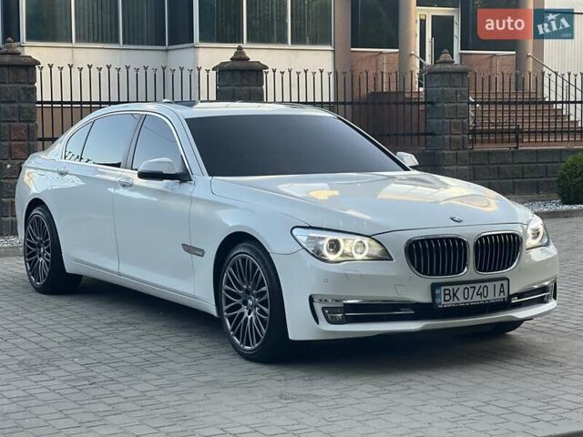 Белый БМВ 7 Серия, объемом двигателя 2.98 л и пробегом 199 тыс. км за 13500 $, фото 3 на Automoto.ua