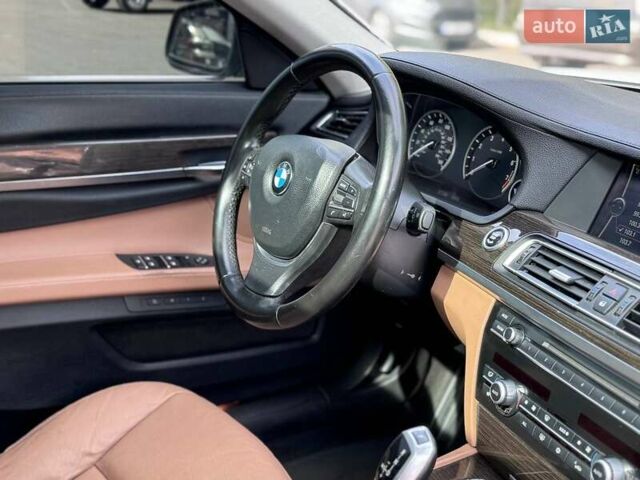 Белый БМВ 7 Серия, объемом двигателя 2.98 л и пробегом 272 тыс. км за 10999 $, фото 11 на Automoto.ua